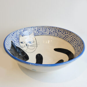 Lucie Sivicka - Cuddled Up Cats Bowl